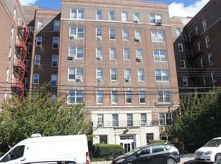 63-25 Saunders St #6H, Rego Park, NY