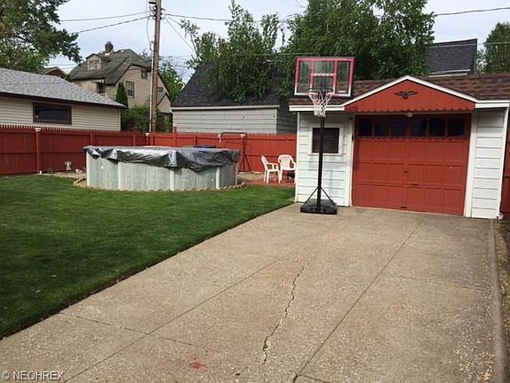 4th image of 5861 Elmore Dr