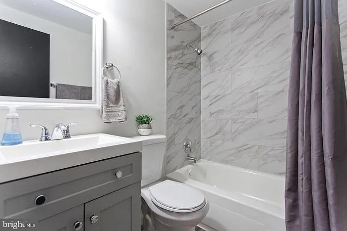 8593 Pioneer Dr — Photo 16