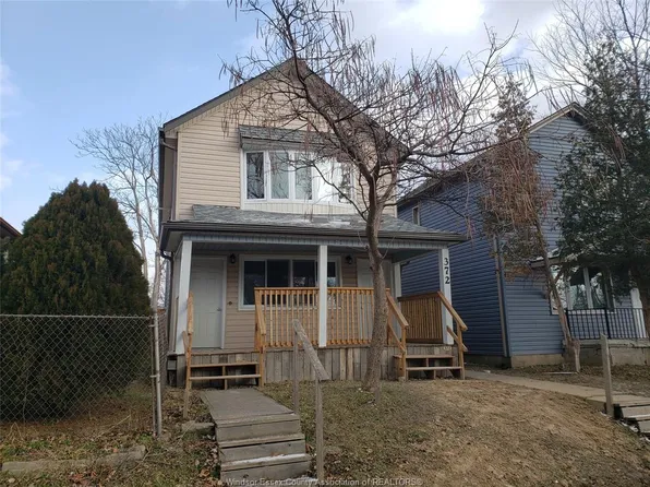 372 Louis Ave, Windsor, ON N9A 1W4