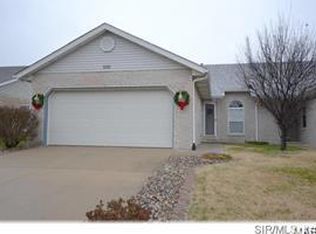 330 Radcliff Rd, Shiloh, IL 62221