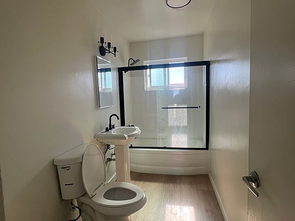 4th image of 3185 Madison Ave APT 10