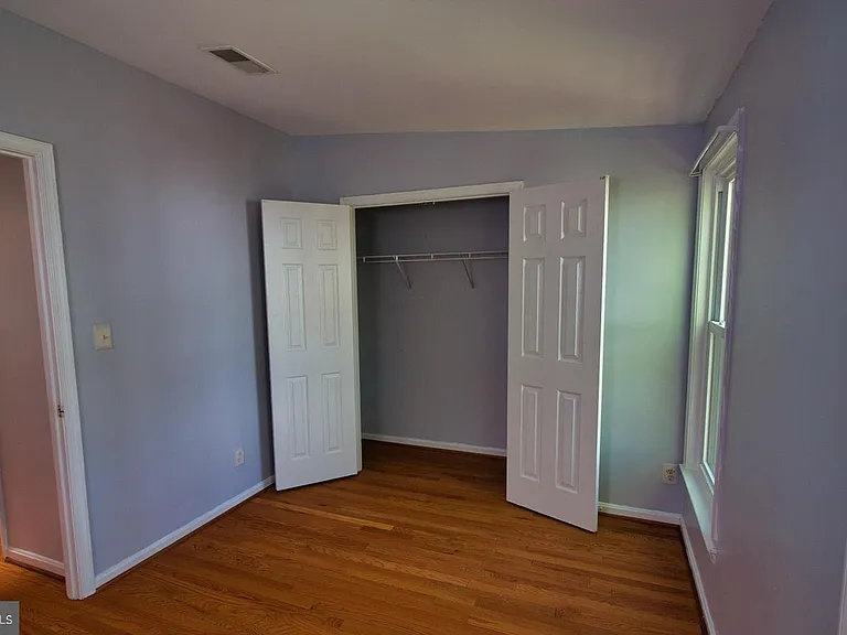 5901 Saint Giles Way — Photo 14