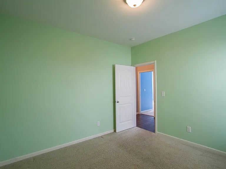 1068 Aronimink Dr — Photo 34