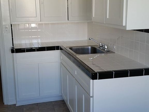 3rd image of 801 Gramercy Dr APT 406