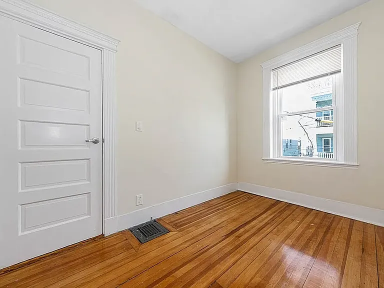 42 Brackett St — Photo 19