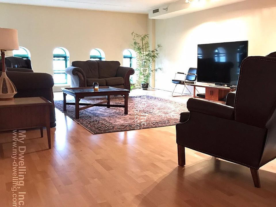 1st image of 270 E Highland Ave APT 1016