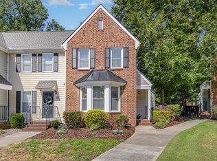 1 Forest Glen Dr #24, Chapel Hill, NC 27517