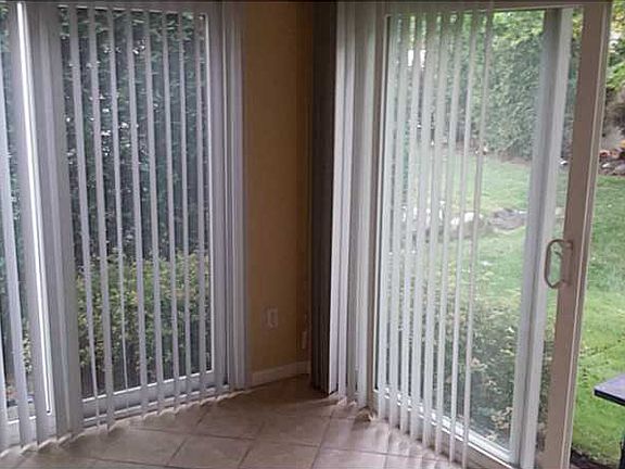 5th image of 21 W Glen Ln