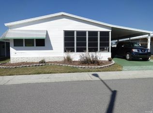 5857 Naples Dr, Zephyrhills, FL 33540