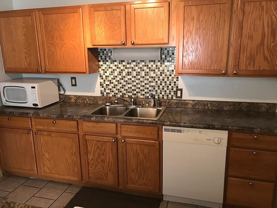 2nd image of 2791 Aster St