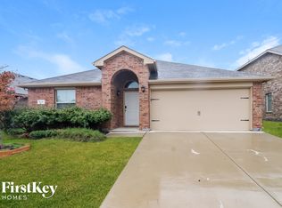 712 Rutherford Dr, Crowley, TX 76036