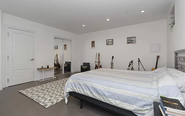 Rented by Owner | media 9