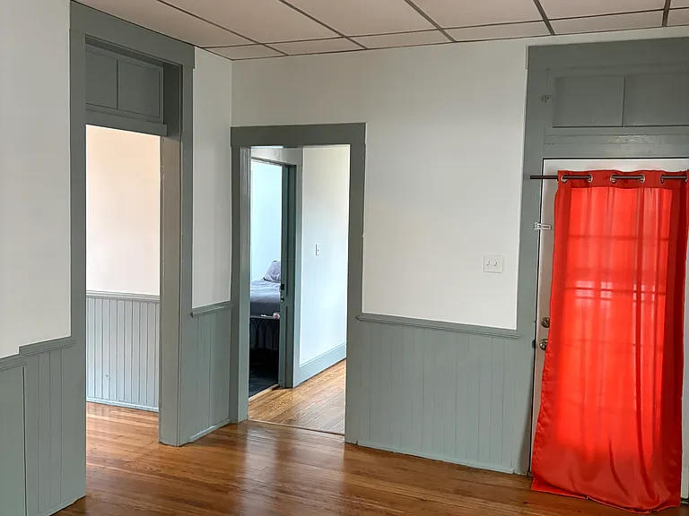 816 Milton St — Photo 3