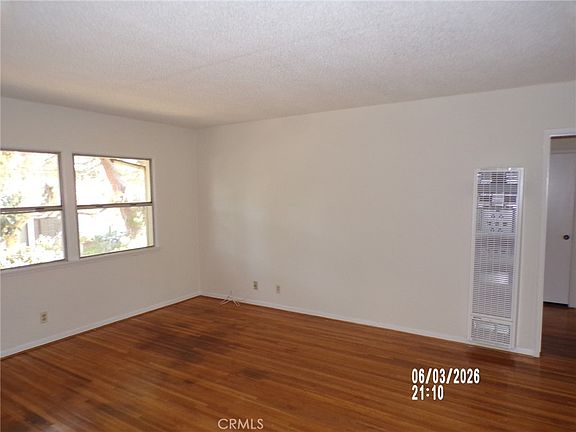 5th image of 5832 Bowcroft St Unit 4