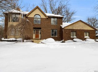 179 Quail Hollow Ln, East Amherst, NY 14051