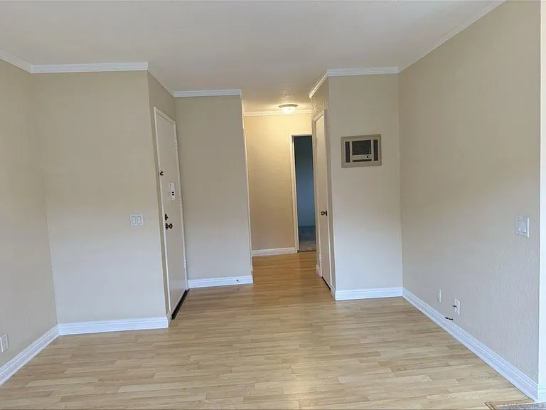 11175 Kelowna Rd #7 — Photo 10