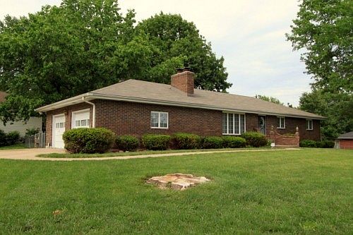 1st image of 29 Collins Dr
