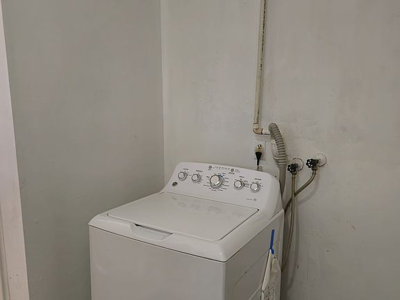 4th image of 325 San Marco Ave