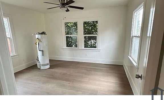 4th image of 957 W 45th St #957