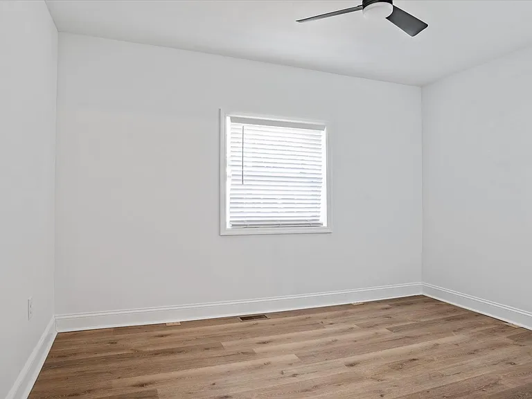 605 Hatcher Ln — Photo 14
