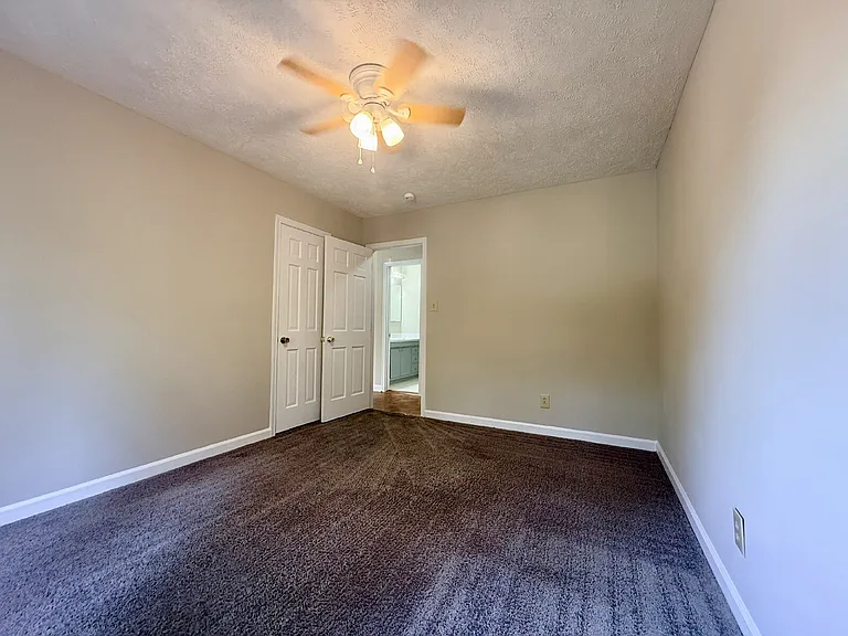 1525 Trevino Dr — Photo 12