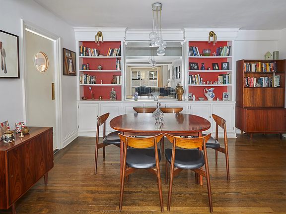2nd image of 414 E 52nd St APT 2A