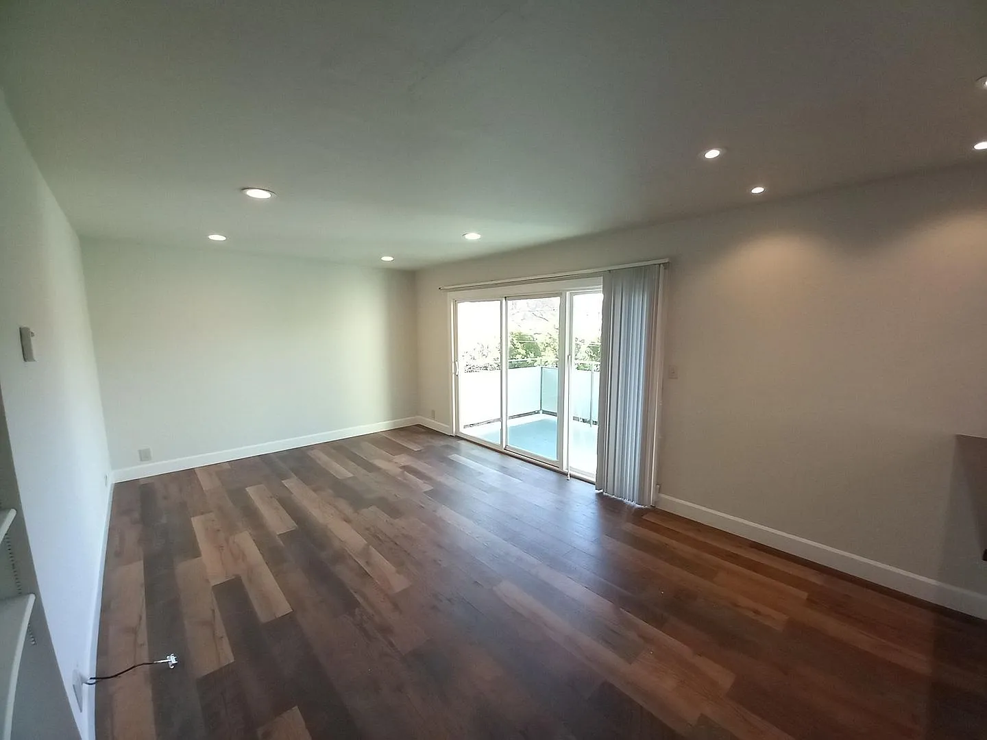 1439 El Camino Real — Photo 3