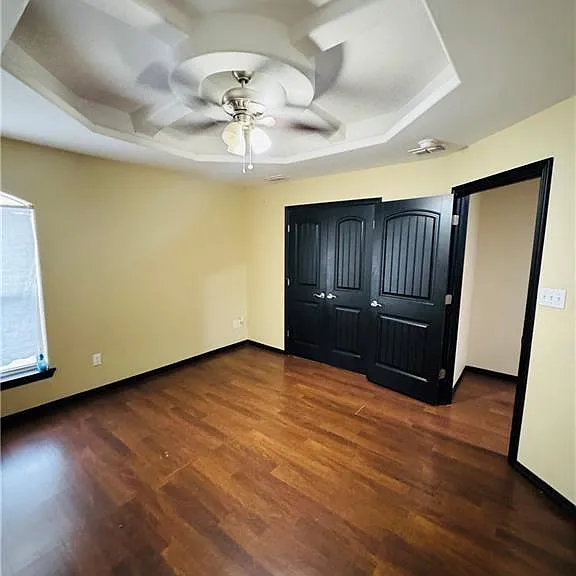 410 S 48th Ln #4 — Photo 3