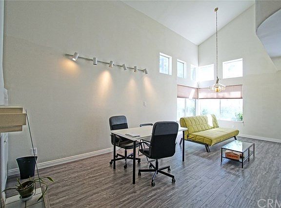 4th image of 15673 Ladera Vista Dr