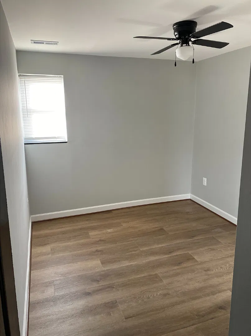 823 N Woodington Rd $600 Private Room (Shared Bath) — Photo 4