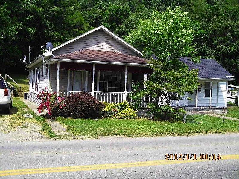 1719 Harrisonville Ave photo 1