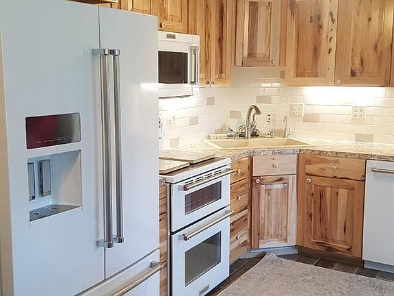 4th image of 600 Briarstone Dr APT 7
