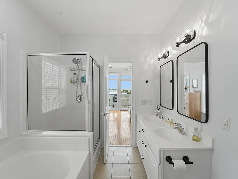 90 2nd St — Photo 30