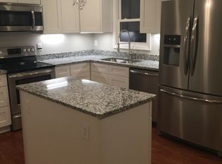 377 Lee Rd, Cottontown, TN 37048