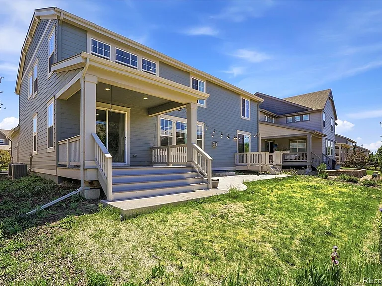 901 Sandstone Cir — Photo 30