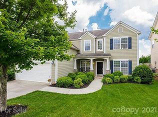 10323 Falling Leaf Dr NW, Concord, NC 28027