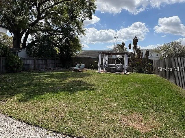 1830 Staunton Ave — Photo 14