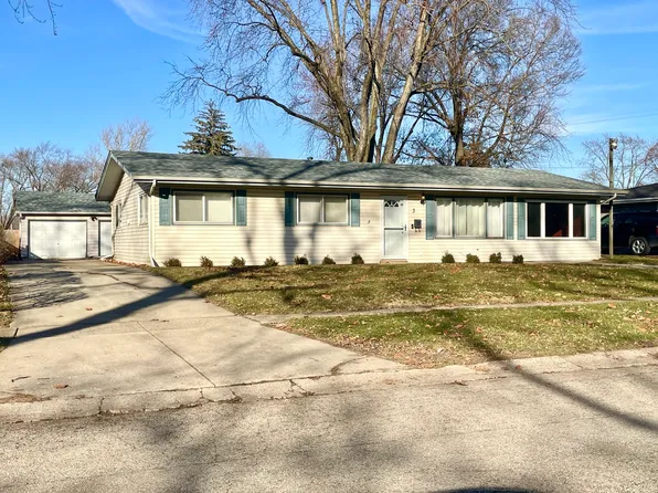 3 Pembrooke Rd, Montgomery, IL 60538