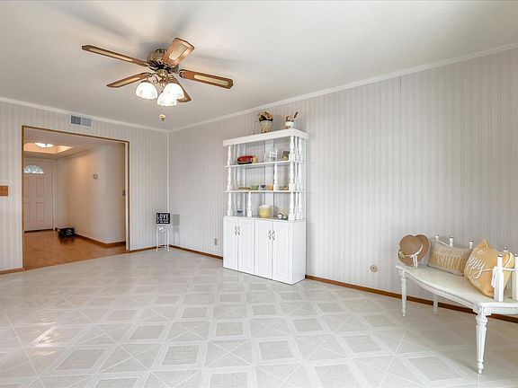 4th image of 3463 Gila Dr