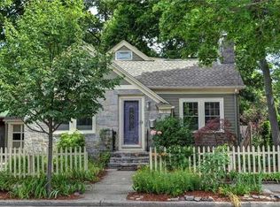 10 Overhill Rd, Providence, RI 02906