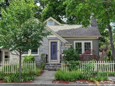10 Overhill Rd, Providence, RI, 02906