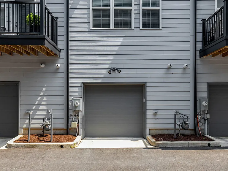 11247 Beaker St — Photo 44