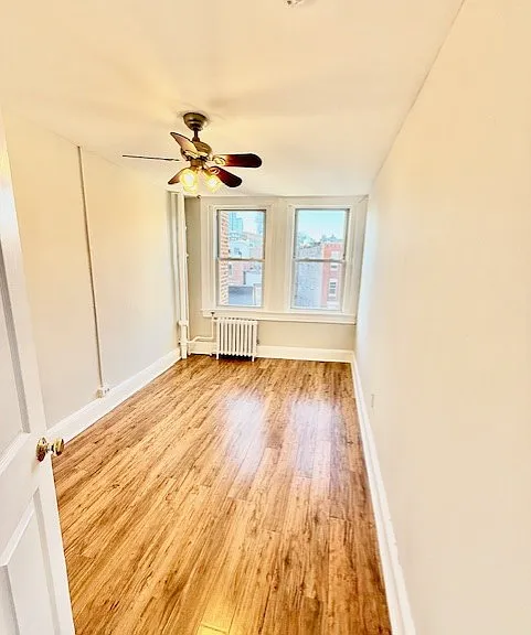 213 Hanover St #5 — Photo 11