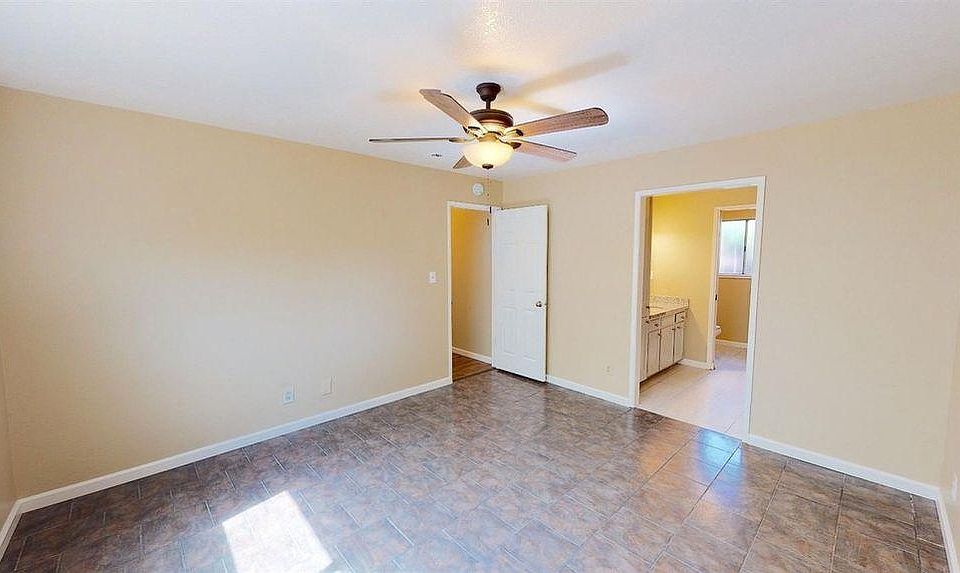 2nd image of 2028 Durango Ln