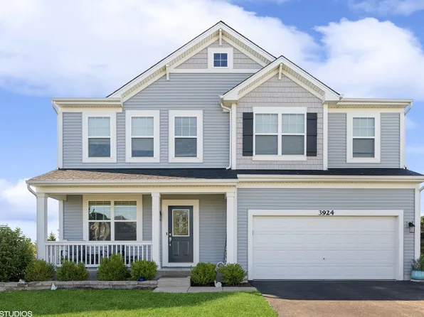 3924 Kristen Ct, Plano, IL 60545
