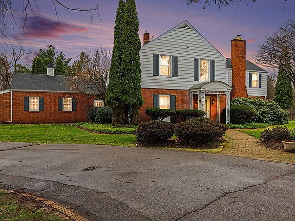 2nd image of 53 Minges Rd W