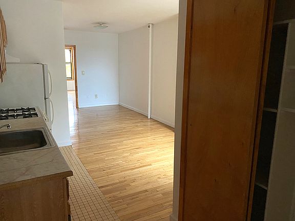 5th image of 436 Bleecker St APT 3L