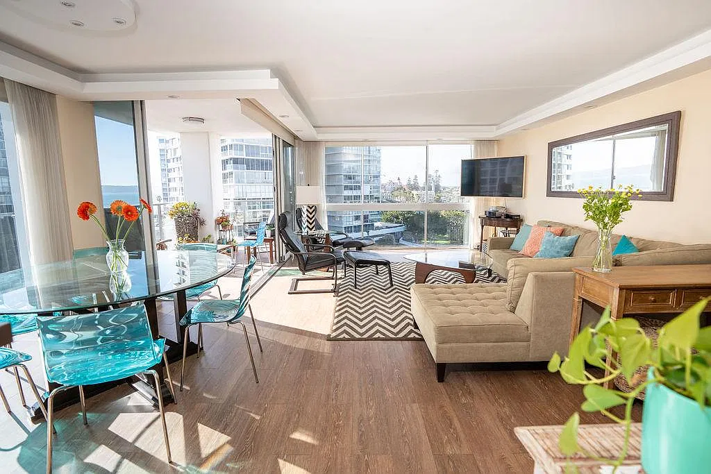 3 bed, 1669 sqft, $14,000 — Photo 3