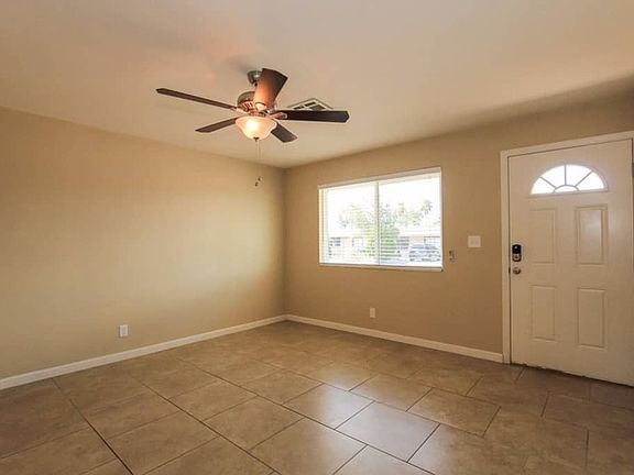 3rd image of 2307 E Hillery Dr